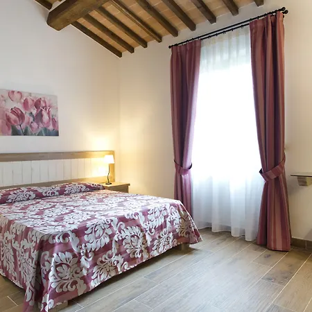 Ξενοδοχείο με διαμερίσματα Casale San Galgano 4*