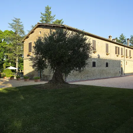 Ξενοδοχείο με διαμερίσματα Casale San Galgano 4*