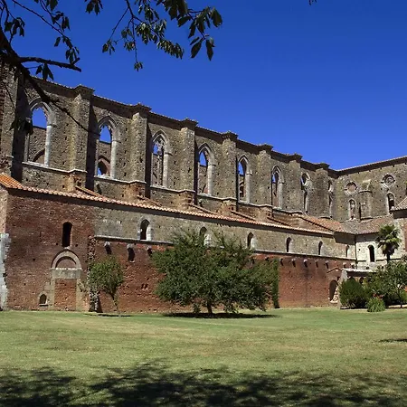 Aparthotel Casale San Galgano 2*