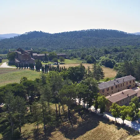 Aparthotel Casale San Galgano 2*