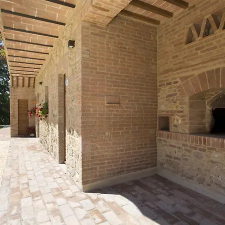 Casale San Galgano 2* شيسدينو